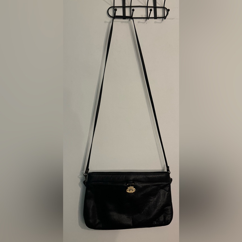 Aigner Vintage Dark Navy Clutch with‎ Shoulder Strap Medallion Womens Handbag